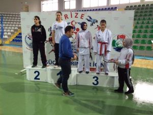 Rize’de Karate Grup Müsabakaları Sona Erdi