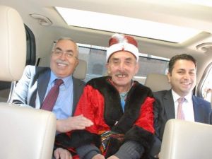 Yılın Ahisi Valinin Makam Aracında