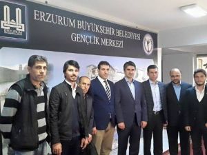 Tarıkdaroğlu, Gençlerle Biraraya Geldi