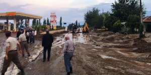 Bozdoğan'da yollar kapandı