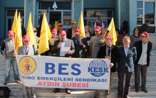 25 Kişilik Sendika Eylemine 30 Kişilik Polis Koruması