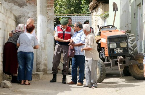 87 Yaşındaki Kadın Traktörün Altında Can Verdi