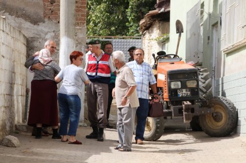 87 Yaşındaki Kadın Traktörün Altında Can Verdi