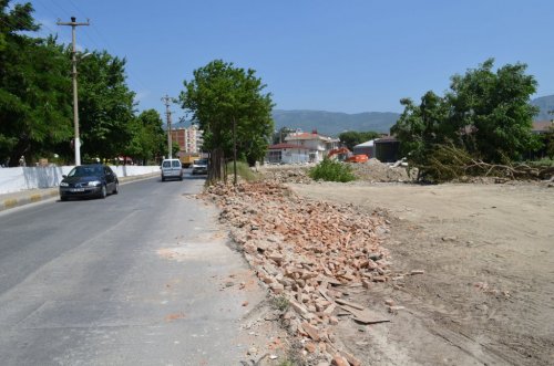 Adnan Kahveci Caddesi Genişliyor