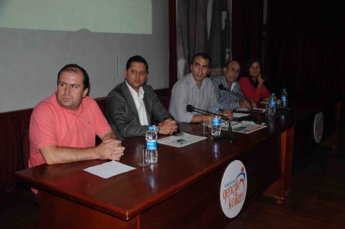 AK Parti Kuşadası İlçe Danışma Kurulu Toplantısı Yapıldı