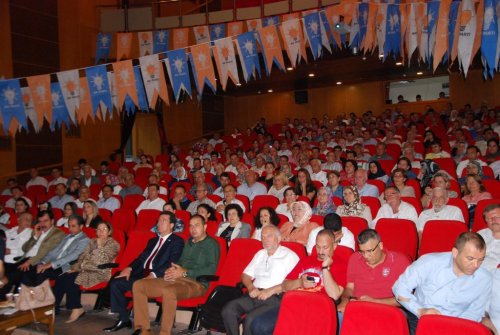 Ak PartiBuharkent Zaferi ile Teselli Buldu
