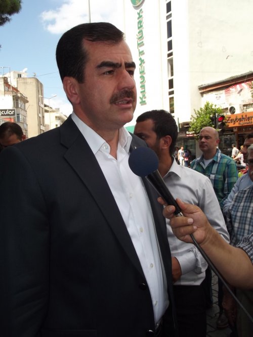 AK Parti’den 'Menderes' İçin Lokma Hayrı