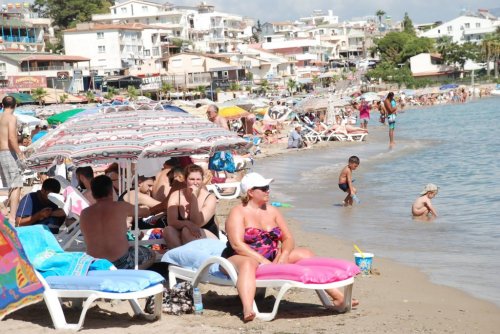 Altınkum Son Ziyaretçilerini Ağırlıyor