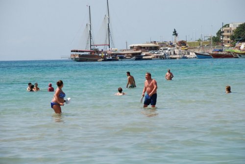 Altınkum’da Deniz Keyfi Başladı