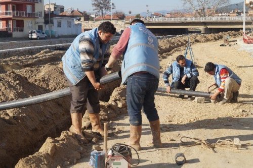 Aski’den İlçayı Deresinin İki Yakasında Eş Zamanlı Çalışma