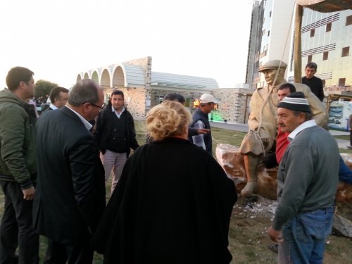 Atatürk, Gazibeğendi’de Kuşadası ile Buluşuyor