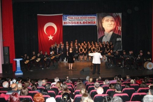 Aydın Büyükşehir'den Kadınlar Gününe özel konser verildi