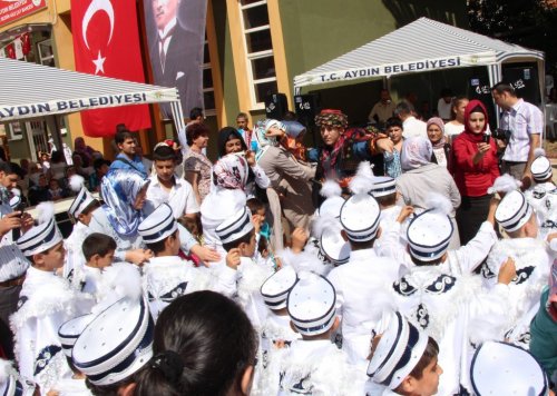 Aydın'da 75 Çocuk Erkekliğe İlk Adımını Attı