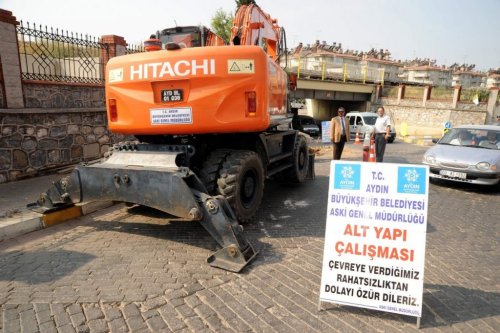 Aydın'da Alt Geçitdeki Su Taşkınları Son Buluyor