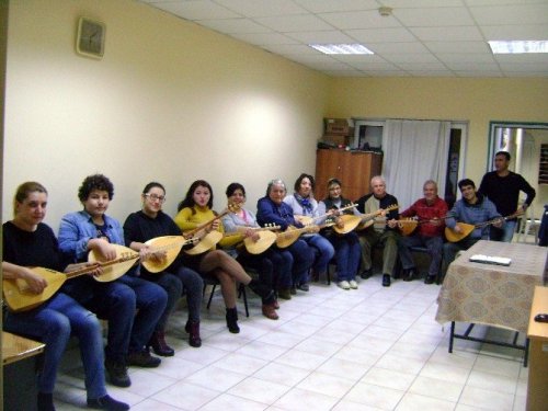 Aydın’da bağlama kursuna yoğun ilgi