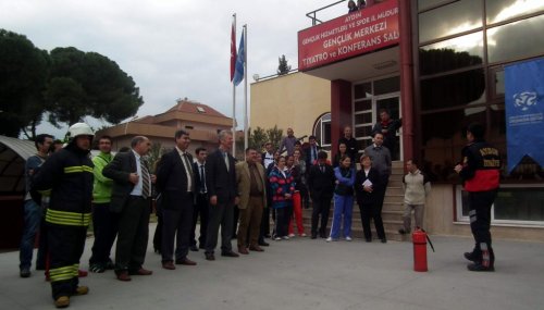 Aydın’da Gençlere Yangın Tatbikatı