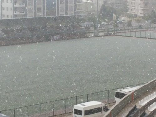 Aydın'da Misket Büyüklüğünde Dolu Yağdı
