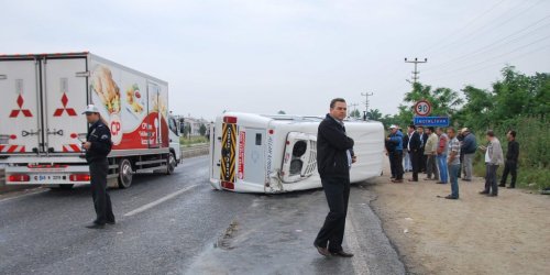 Aydın’da Öğrenci Servisi Kaza Yaptı: Facia Ucuz Atlatıldı