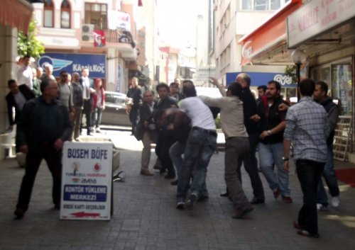 Aydın’da Polis Kavgaya Biber Gazıyla Müdahale Etti