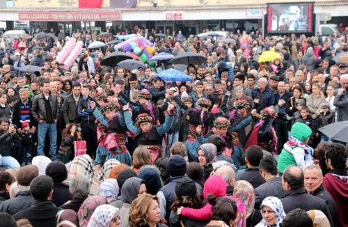Aydınlı 5 Ton Hamsiyle Şölen Yaptı