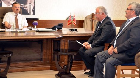 AYDINLI ŞOFÖRLER VE OTOMOBİLCİLERDEN VALİ AYYILDIZ'A ZİYARET