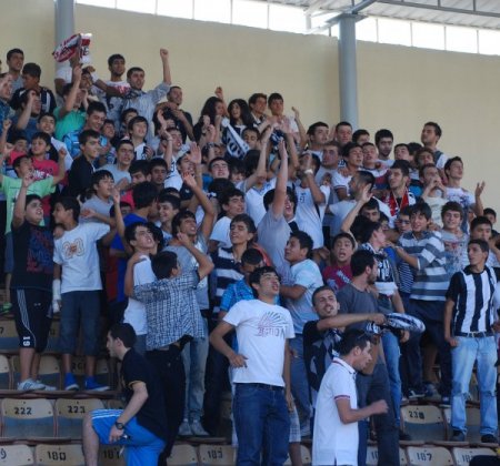 Aydınspor 1923 Taraftarı İkiye Bölündü