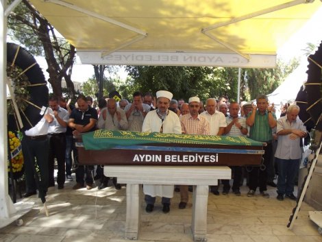 AYTO ESKİ MECLİS BAŞKANI ÇAĞLAYAN'IN ANNESİ HAYATINI KAYBETTİ
