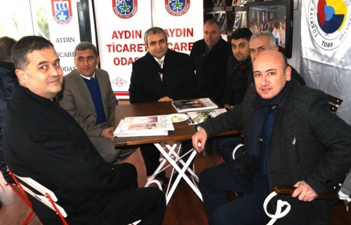 AYTO, yerel basına sahip çıkıyor