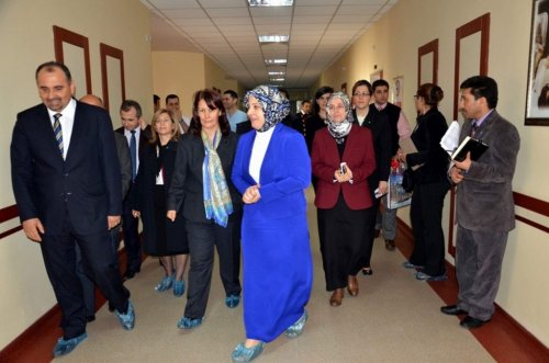 Ayyıldız’dan Hastalara Ziyaret