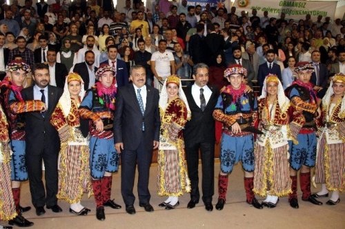 Bakan Eroğlu: “Onlar Konuşuyor, Biz İş Yapıyoruz”