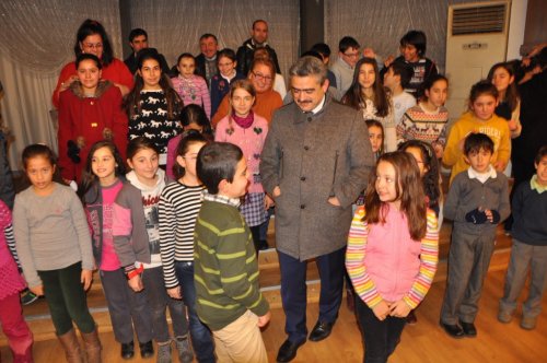 Başkan Alıcık, Çocuk Tiyatro topluluğu'nu ziyaret etti