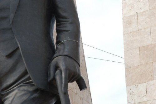 Başkan Atabay, anıtla ilgili eleştirilere cevap verdi