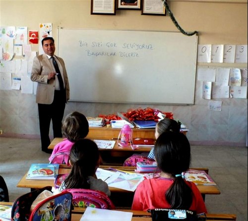 Başkan Kılınç Minikleri Sevindirdi