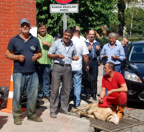 Başkan Mesut Özakcan, Dualarla Görevine Başladı
