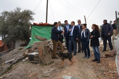 Başkan Özakcan, yol talebini yerinde inceledi