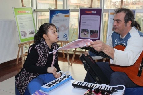 Bu okulda önce yetenekler keşfediliyor sonra eğitim veriliyor