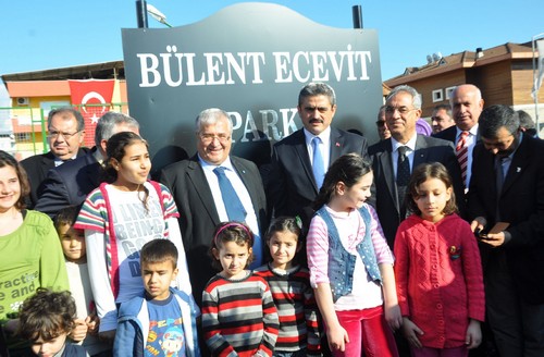 bulent-ecevit-parki-acildi-(11).jpg