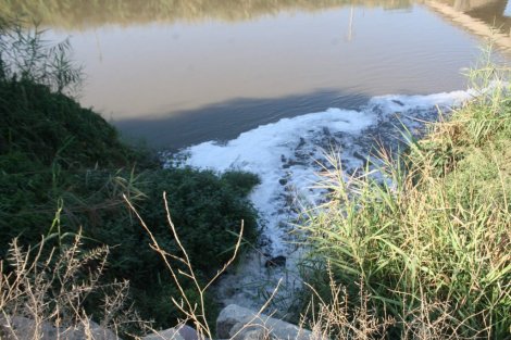BÜYÜK MENDERES NEHRİ HALEN KİRLETİLİYOR