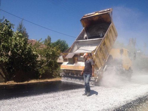 Büyükşehir Belediyesi, Söke’nin Köy Yollarının Çilesini Bitiriyor