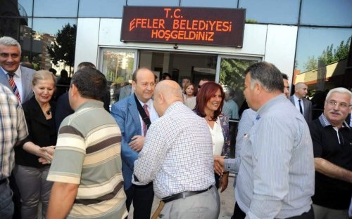 Çerçioğlu ve Özakcan, Efeler Belediyesi Personeliyle Bayramlaştı