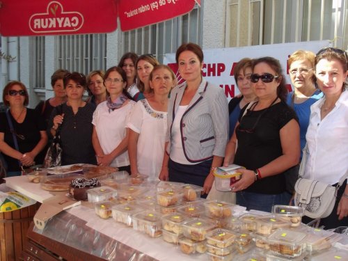CHP’li kadınlardan kermes