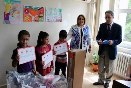 'Dengeli Besleniyorum' Resim Yarışması Birincileri Ödüllerini Aldı