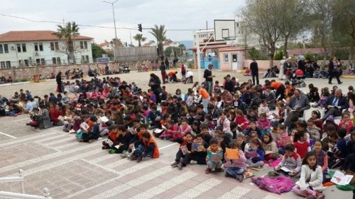 Didim Atatürk İlkokulundan okuma etkinliği
