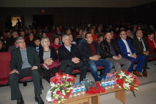 Didim Belediyesi Huzur Evi Sakinleri “canım torunumu” sahneledi