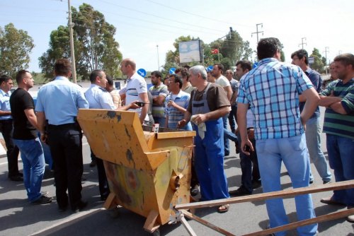 Didim’de Esnaf Yol Kapattı