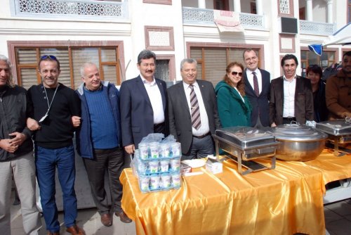 Didim’de Sevgi Gönüllülerinden Kermes