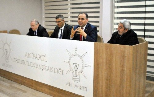 Doç. Dr. Mustafa Oğurlu’dan AK Parti Aydın il ve Efeler İlçe Teşkilatına ziyaret