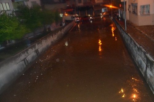 Dolu Yağdı, Nazilli Göle Döndü