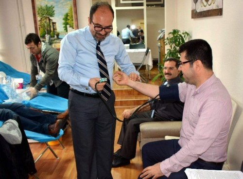 DSİ çalışanları kan bağışında bulundu