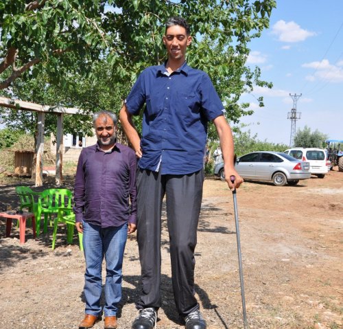 Dünyanın En Uzun Adamı Sultan Kösen Evleniyor